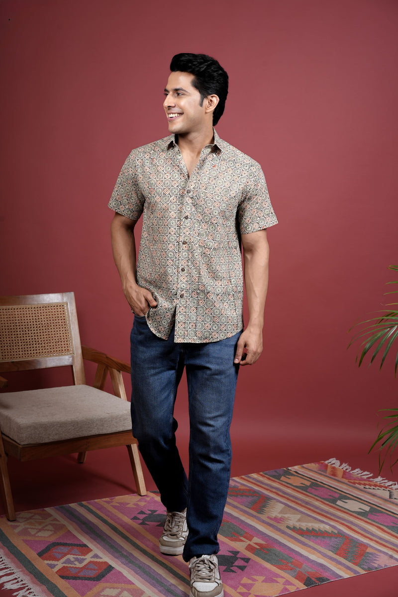 OFF WHITE WITH MULTICOLORED COTTON COLLAR NECK HANDBLOCK SHIRT FOR MEN'S