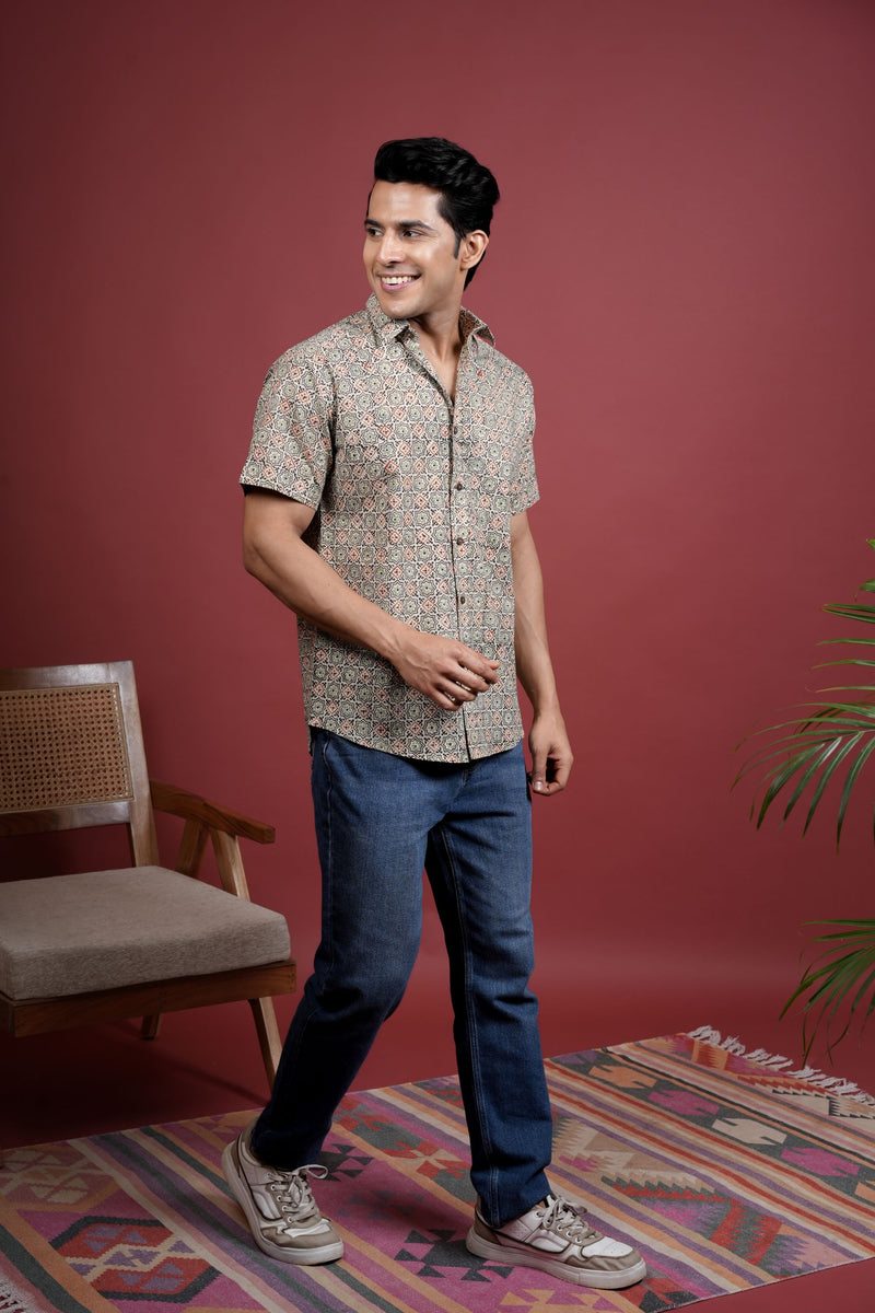 OFF WHITE WITH MULTICOLORED COTTON COLLAR NECK HANDBLOCK SHIRT FOR MEN'S