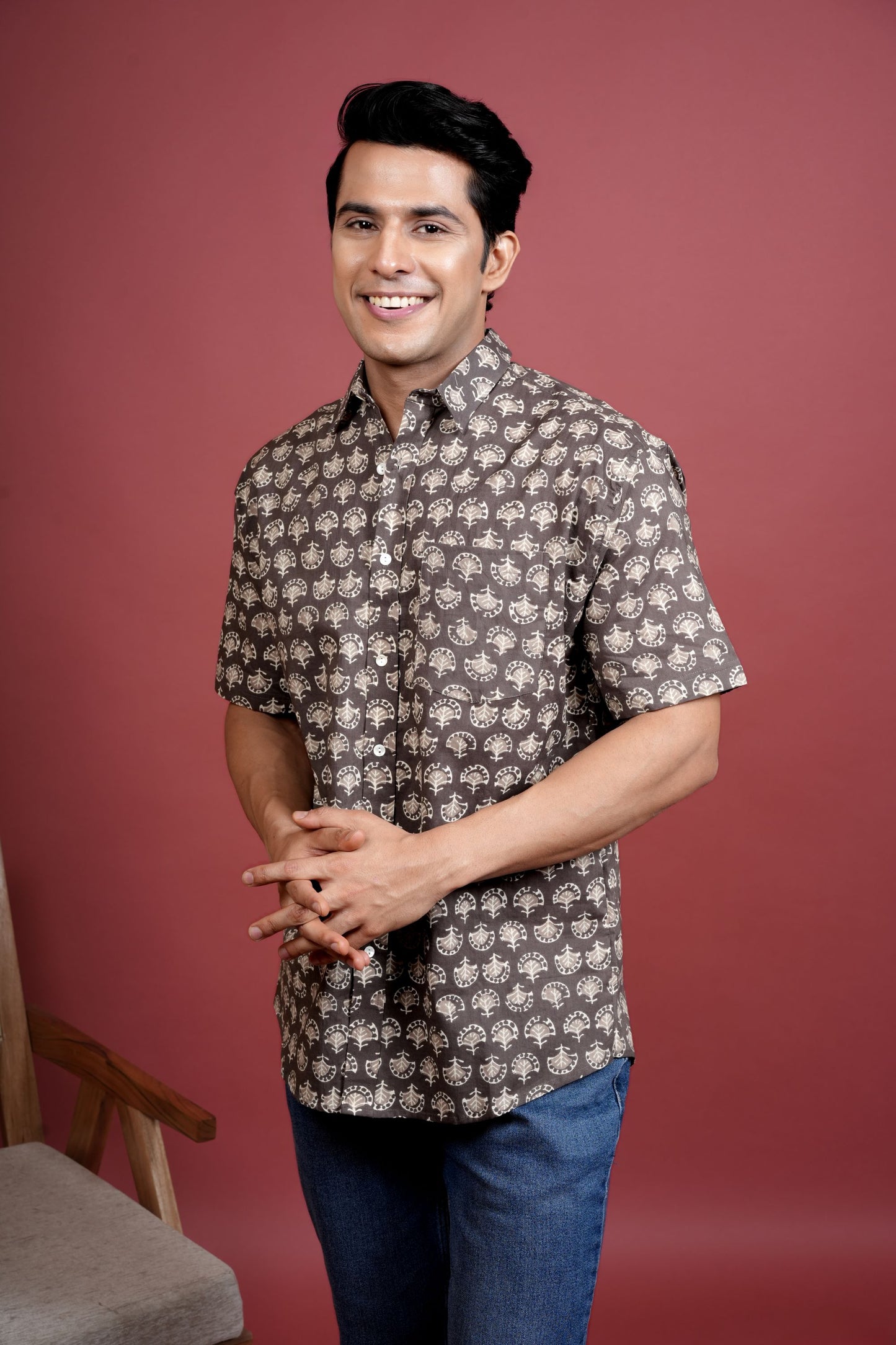 BROWN COTTON COLLAR NECK FLORAL PRINT SHIRT FOR MEN'S