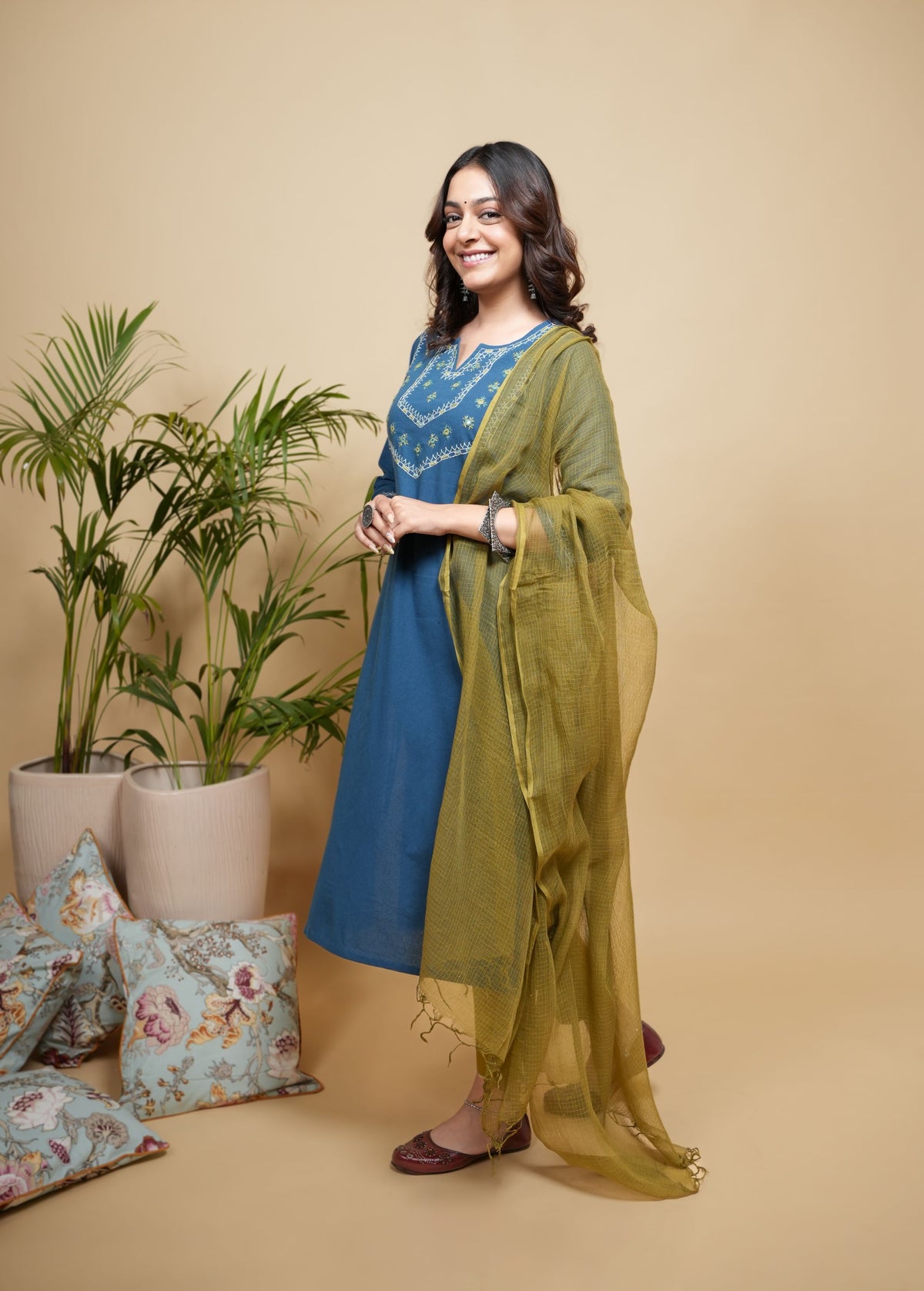 Blue Cotton Flax Round with V-Neck Kurta For Women's