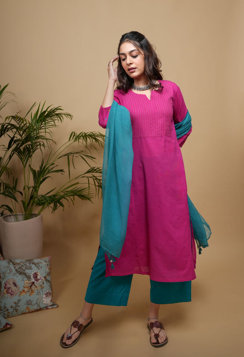 MAGENTA COTTON ROUND WITH V-NECK KURTA FOR WOMEN'S