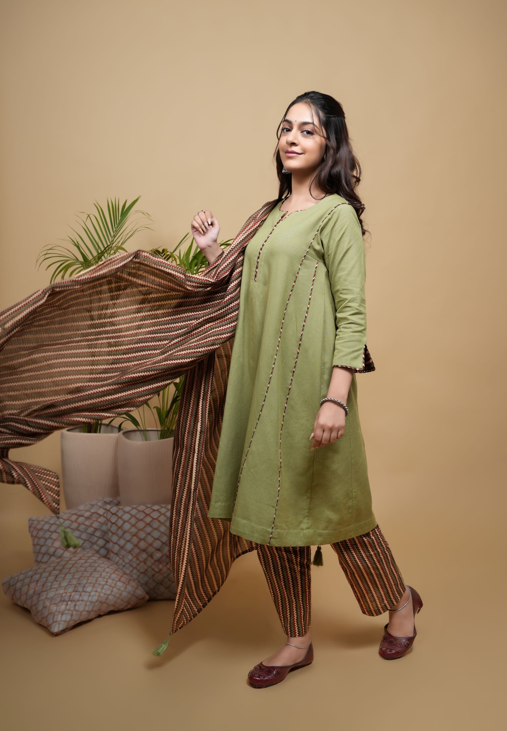 Green Kurta Pant & Dupatta Cotton Full- Set