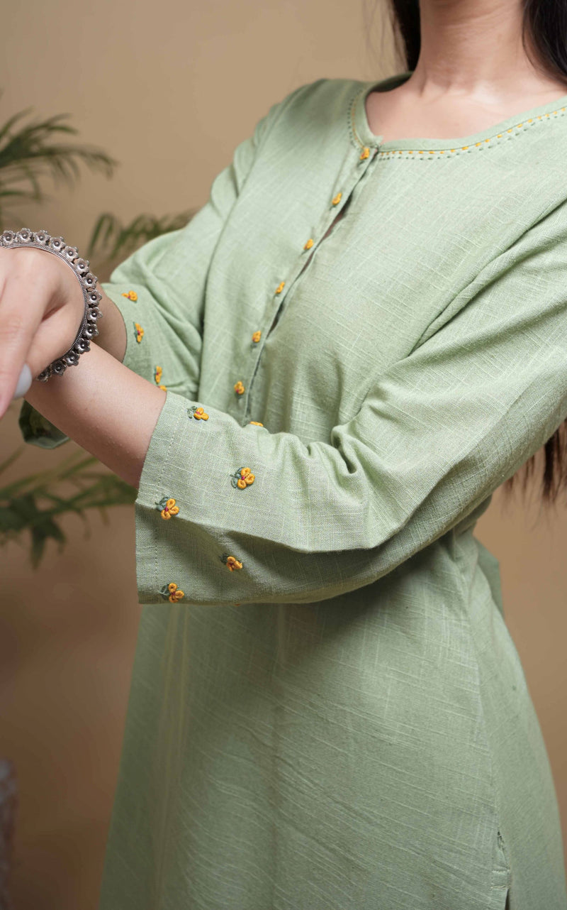 Pista Green Cotton Slub Round Neck Kurta For Women's