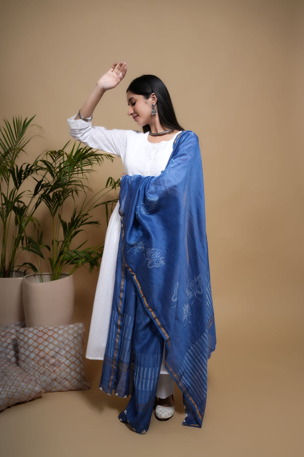 White Cotton Dobby Button & Lace Work Round Neck Women's Kurta