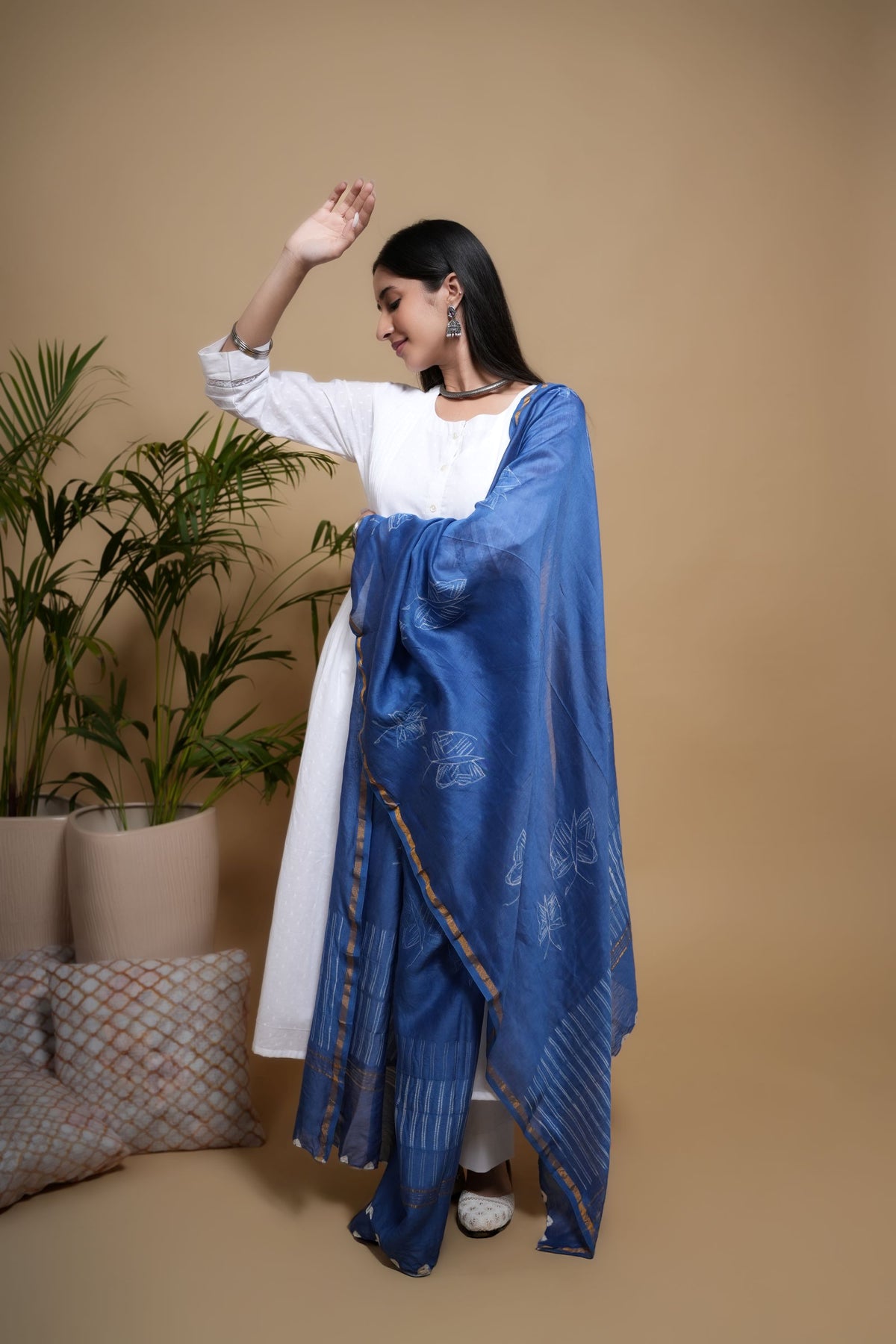 White Cotton Dobby Button & Lace Work Round Neck Women's Kurta