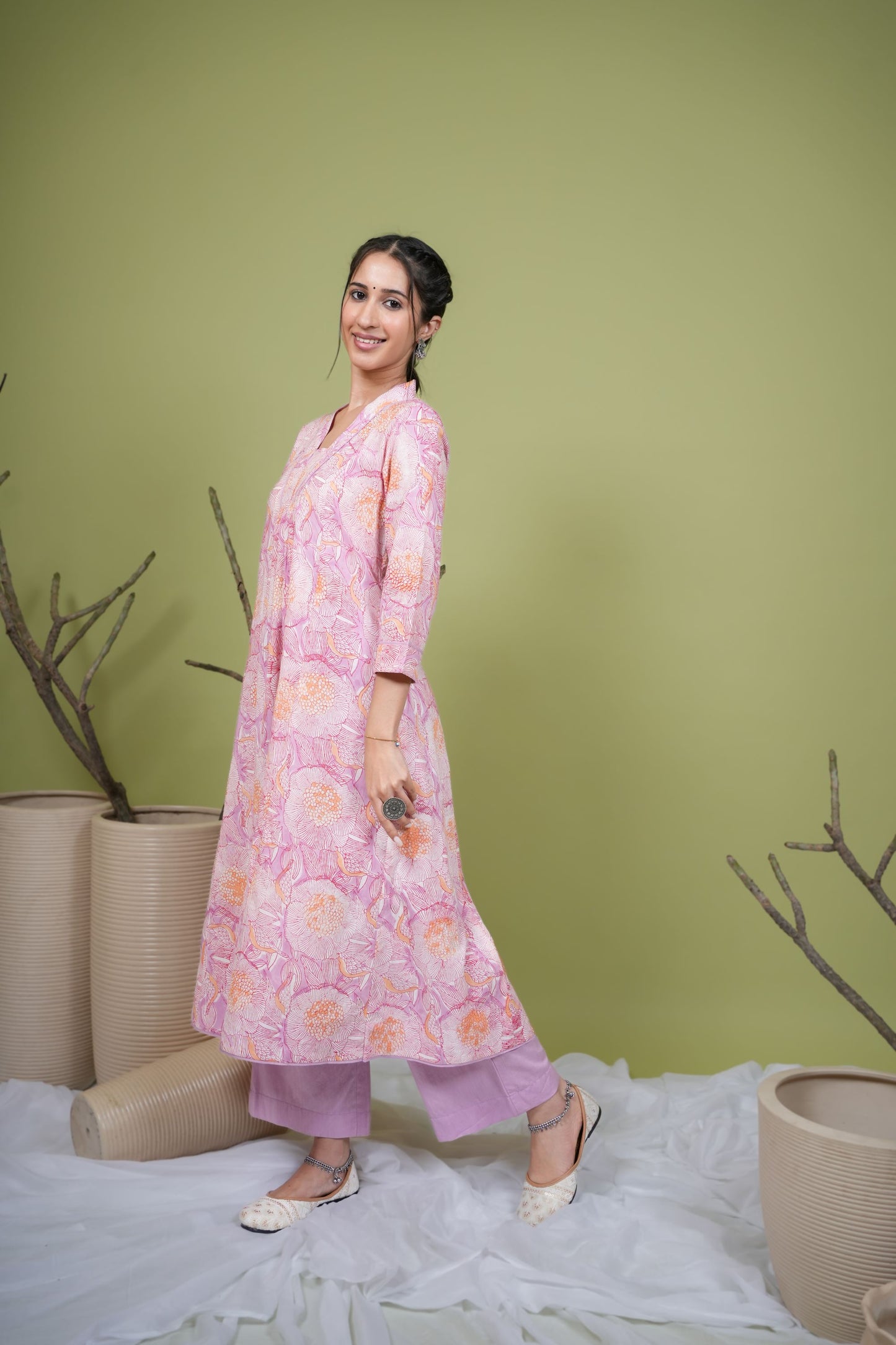 LAVENDER COTTON V-NECK HANDBLOCK KURTA FOR WOMEN'S