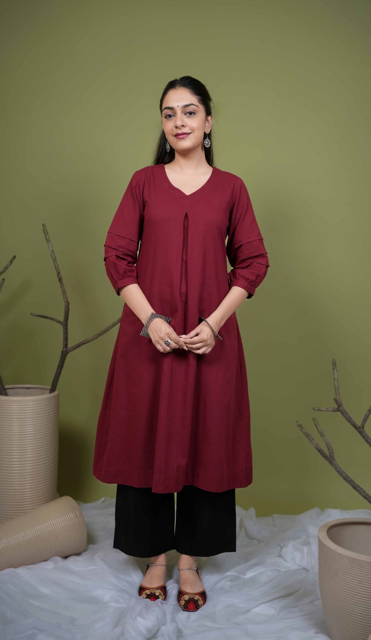 Maroon Cotton Flax V-Neck Kurta For Women's