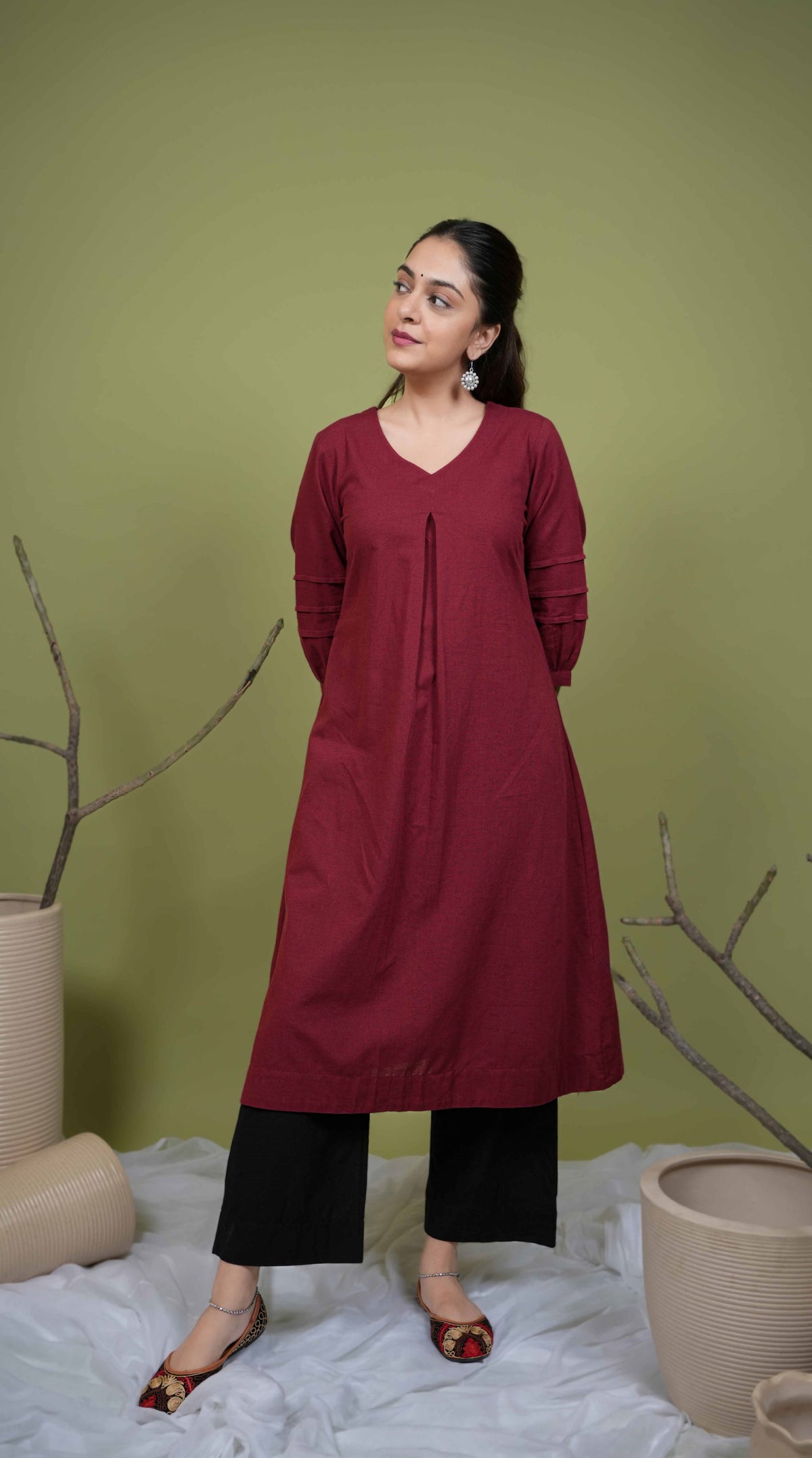 Maroon Cotton Flax V-Neck Kurta For Women's