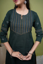 Dark Green Cotton Flax Round With Small Neck Kurta Pant Set For Women's