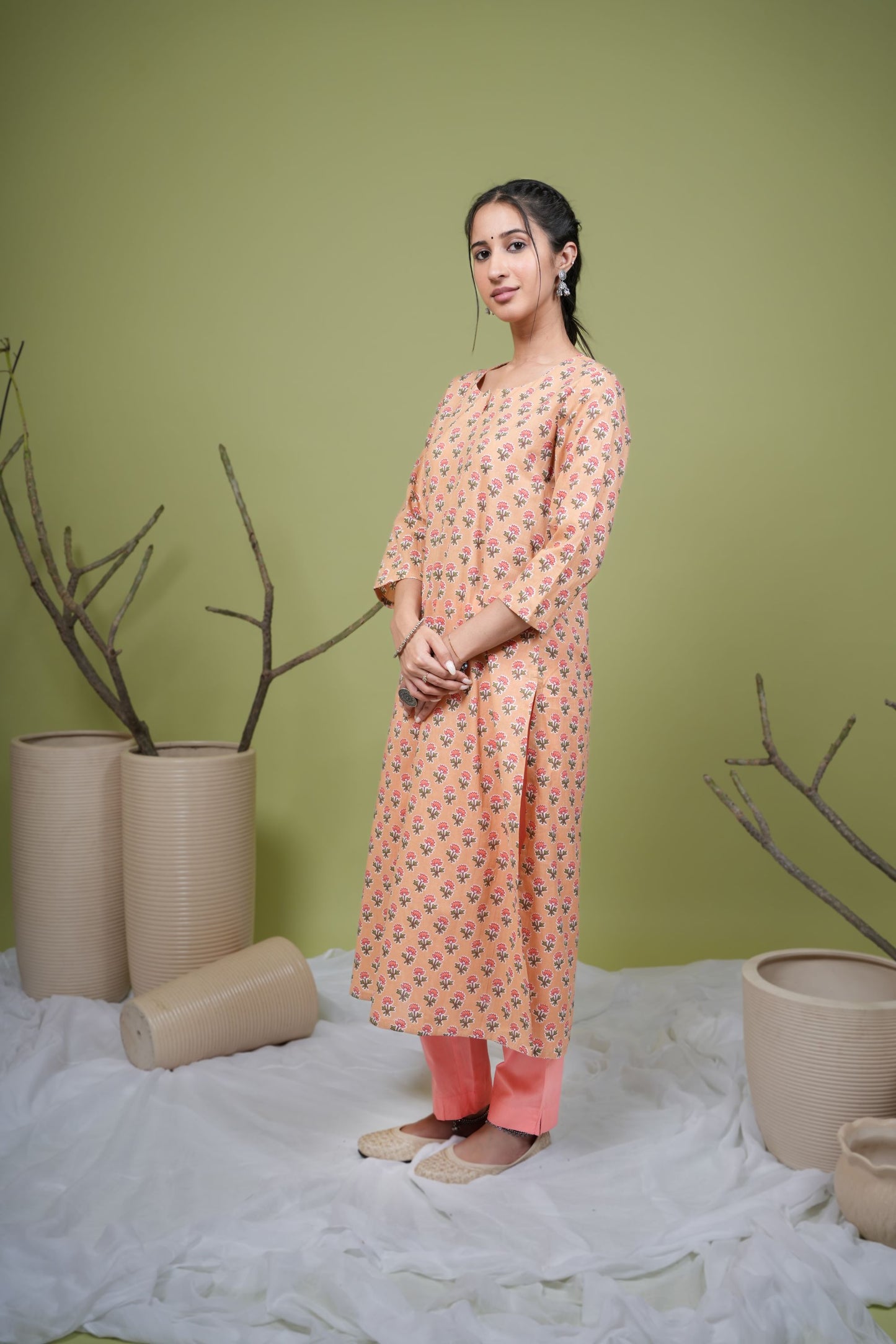PEACH COTTON ROUND WITH SMALL V-NECK BOOTI PRINT KURTA FOR WOMEN'S