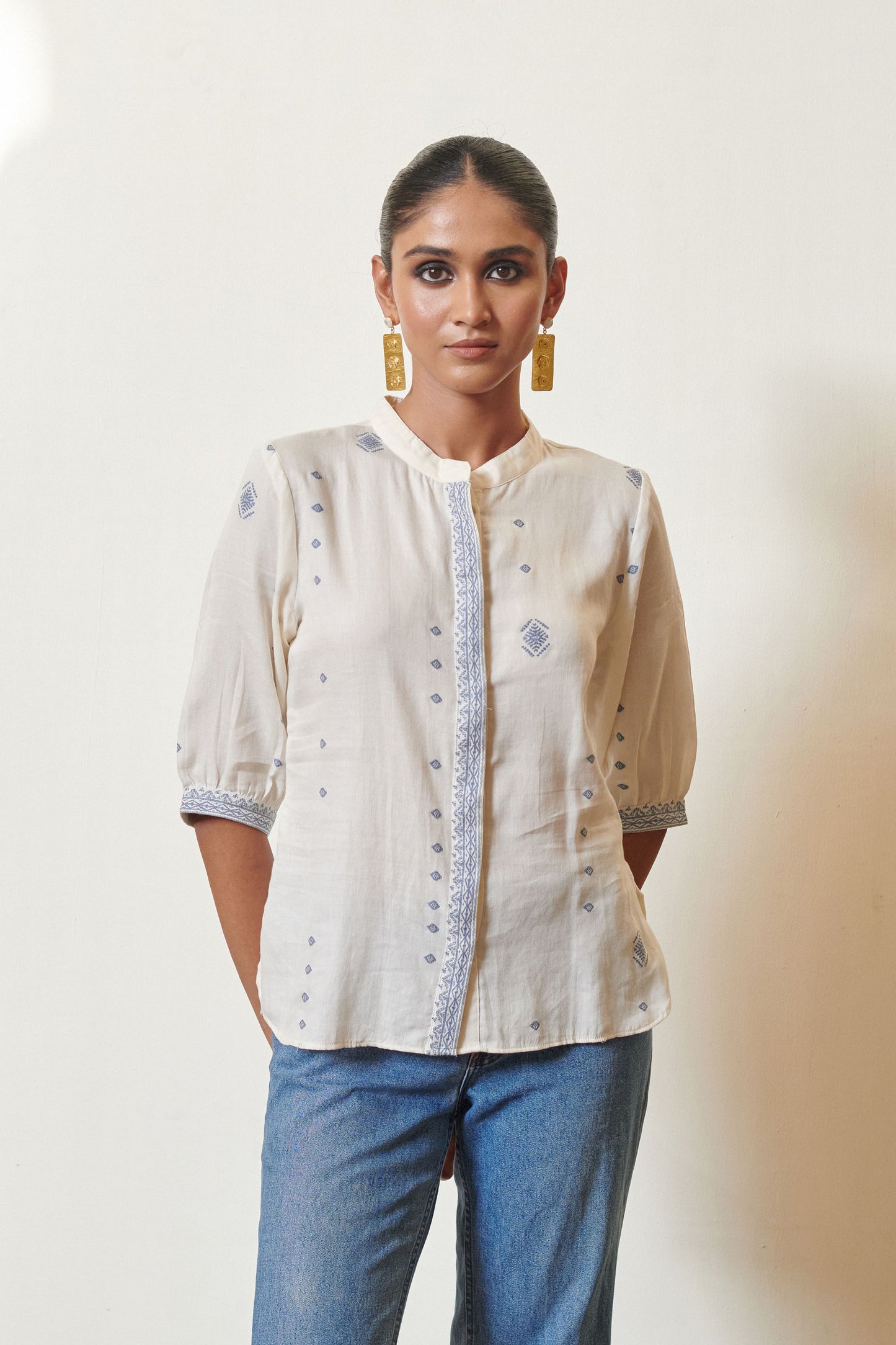 WHITE COTTON HANDLOOM ROUND COLLAR SHORT-TOP FOR WOMEN'S