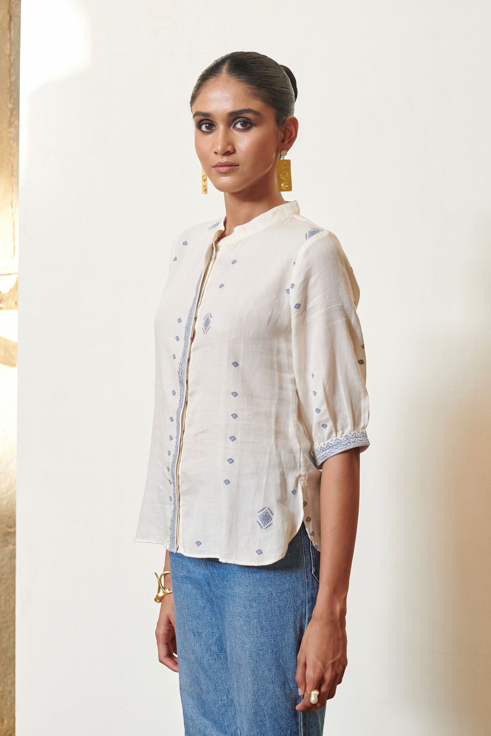 WHITE COTTON HANDLOOM ROUND COLLAR SHORT-TOP FOR WOMEN'S