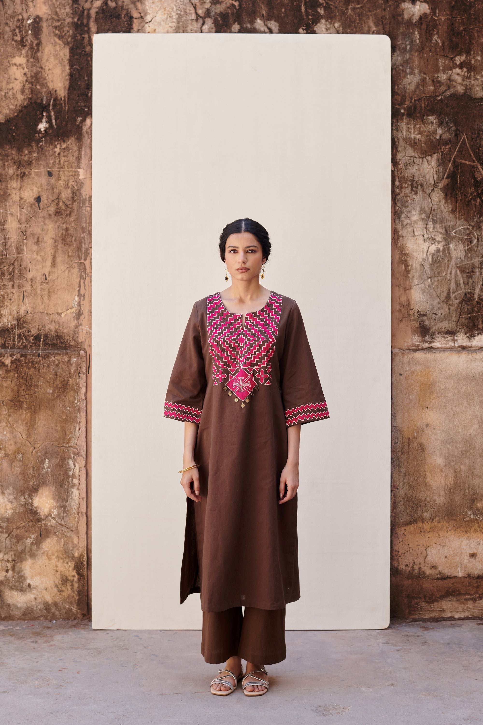 Brown Cotton Slub Round With Small V-Neck Kurta Pant Set For Women