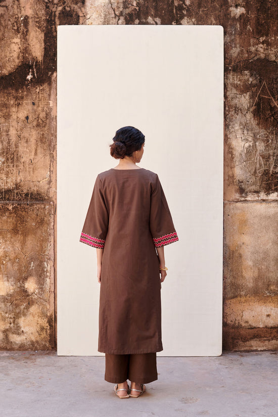 Brown Cotton Slub Round With Small V-Neck Kurta Pant Set For Women