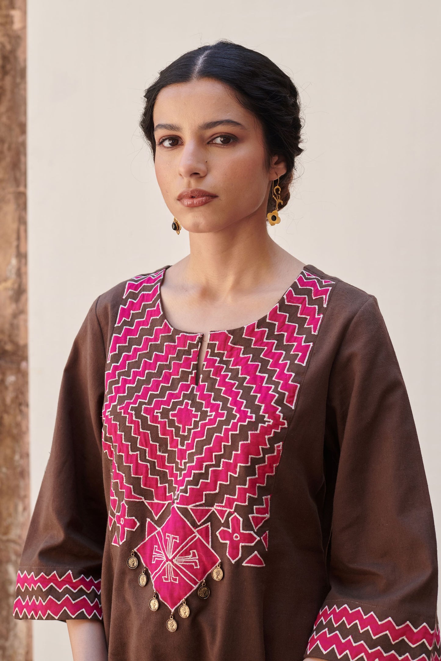 Brown Cotton Slub Round With Small V-Neck Kurta Pant Set For Women