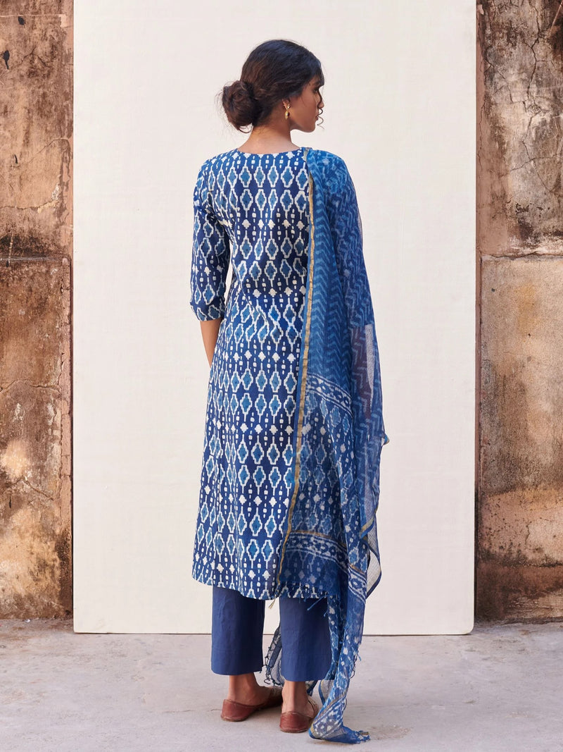Indigo Handblock Round Neck Moti Katha Work With Front Buttons With Kota Doriya Dupatta