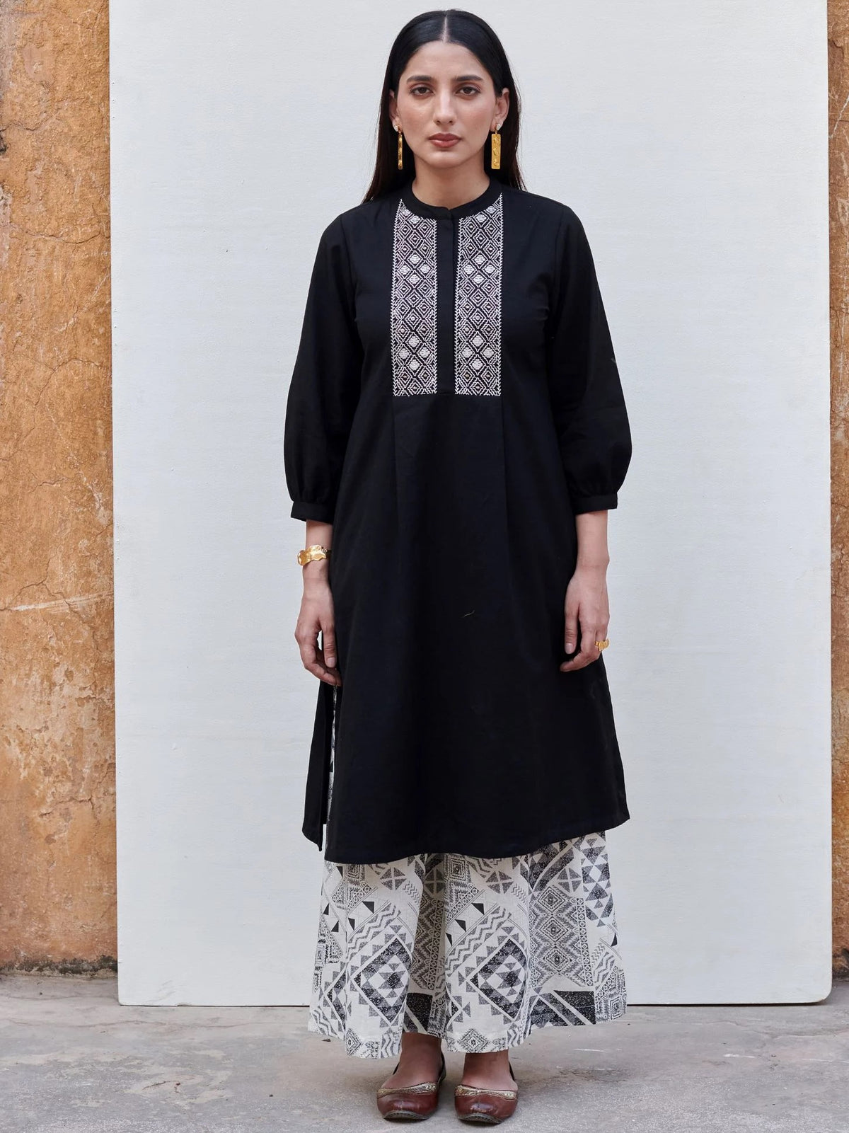 Black & White Cotton Flax Kurta With Palazzo Set For Women's