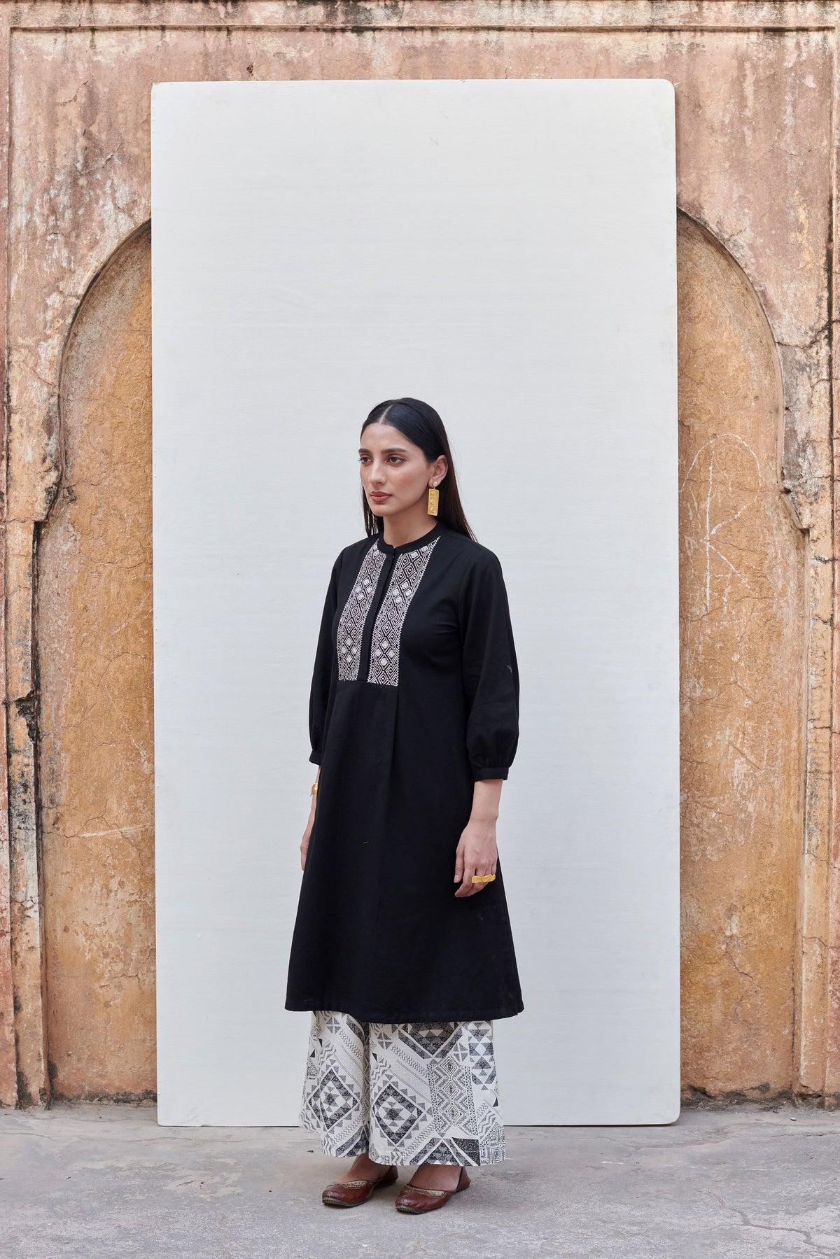 Black & White Cotton Flax Kurta With Palazzo Set For Women's