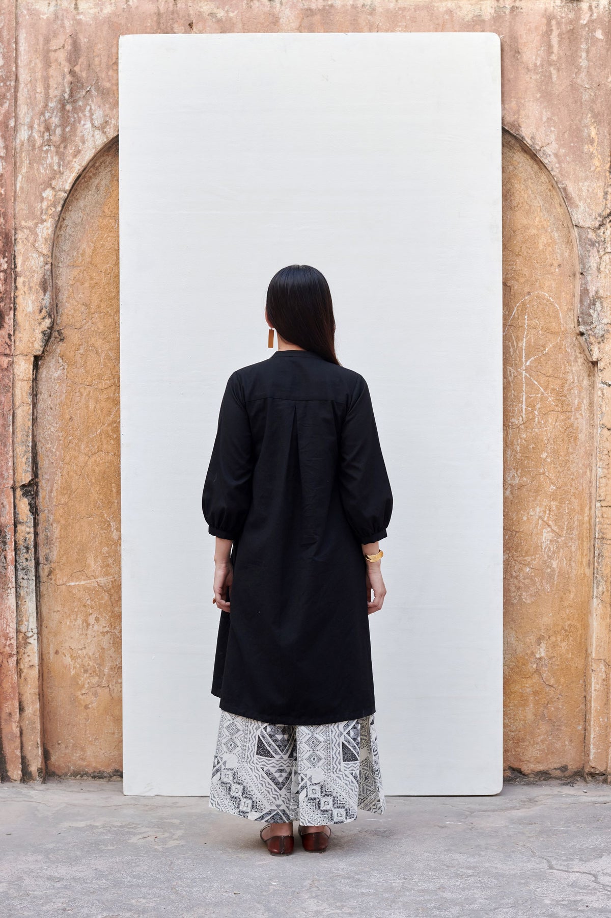 Black & White Cotton Flax Kurta With Palazzo Set For Women's