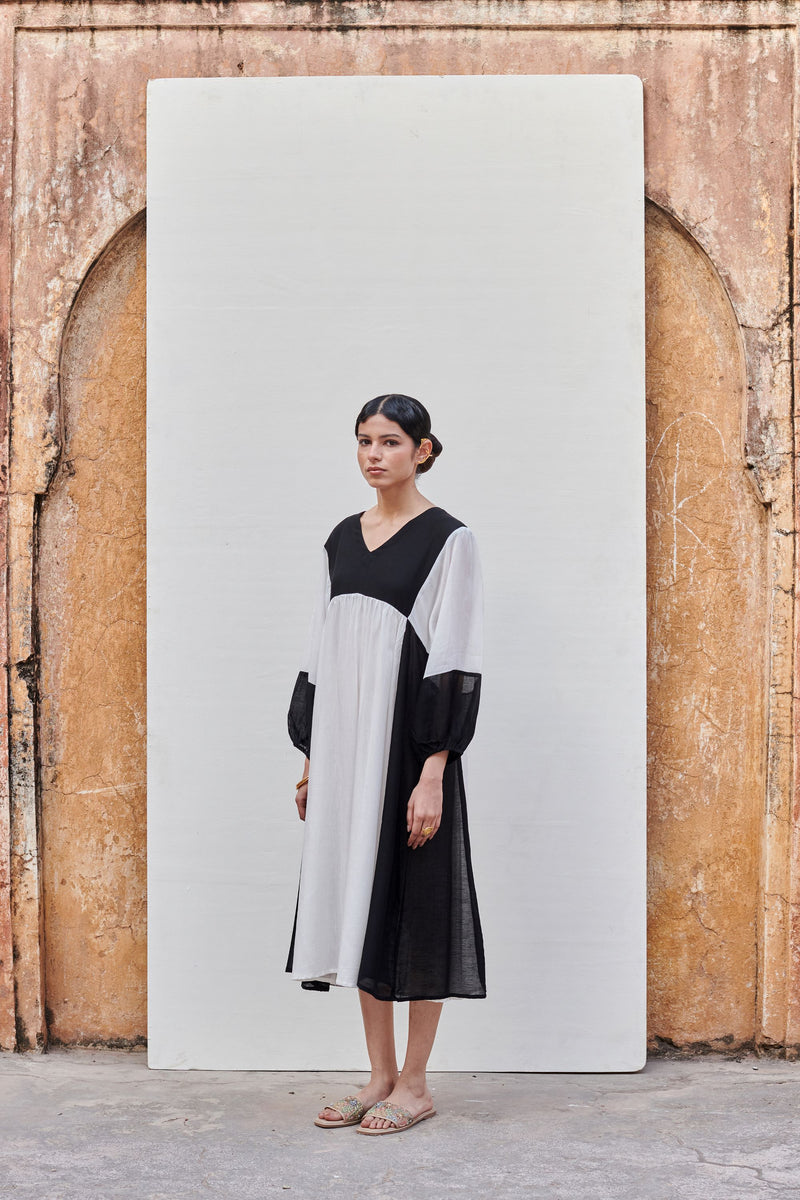 White & Black Linen V-Neck Dress For Women's