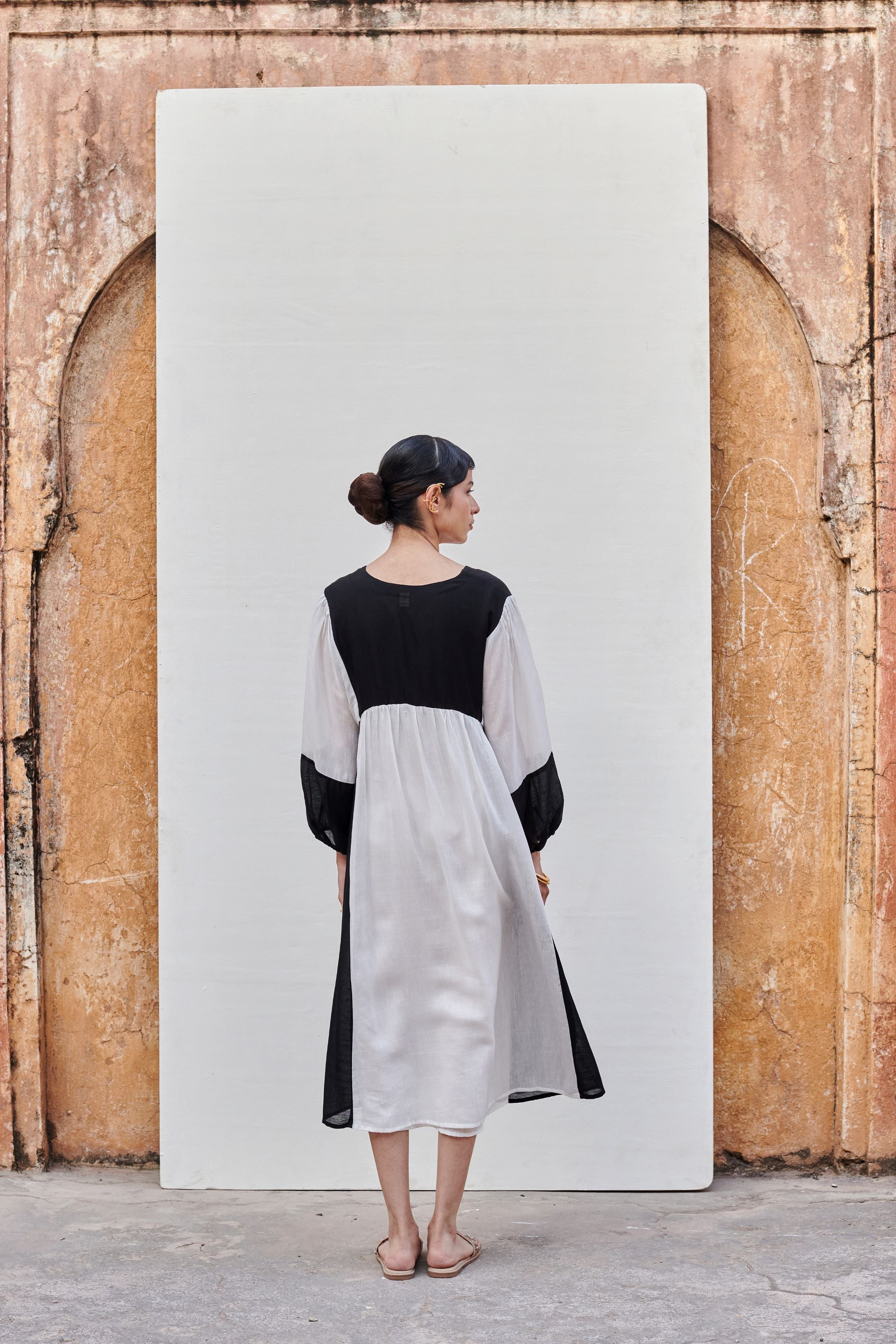 White & Black Linen V-Neck Dress For Women's