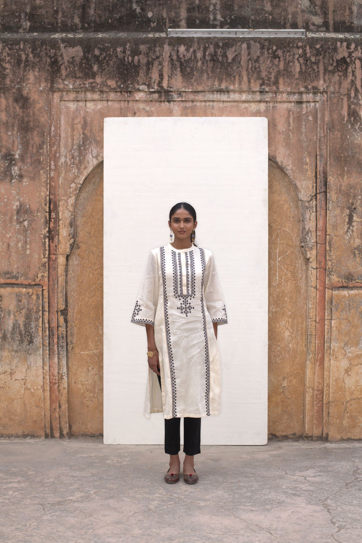 White Cotton Flax Kurta For Women's