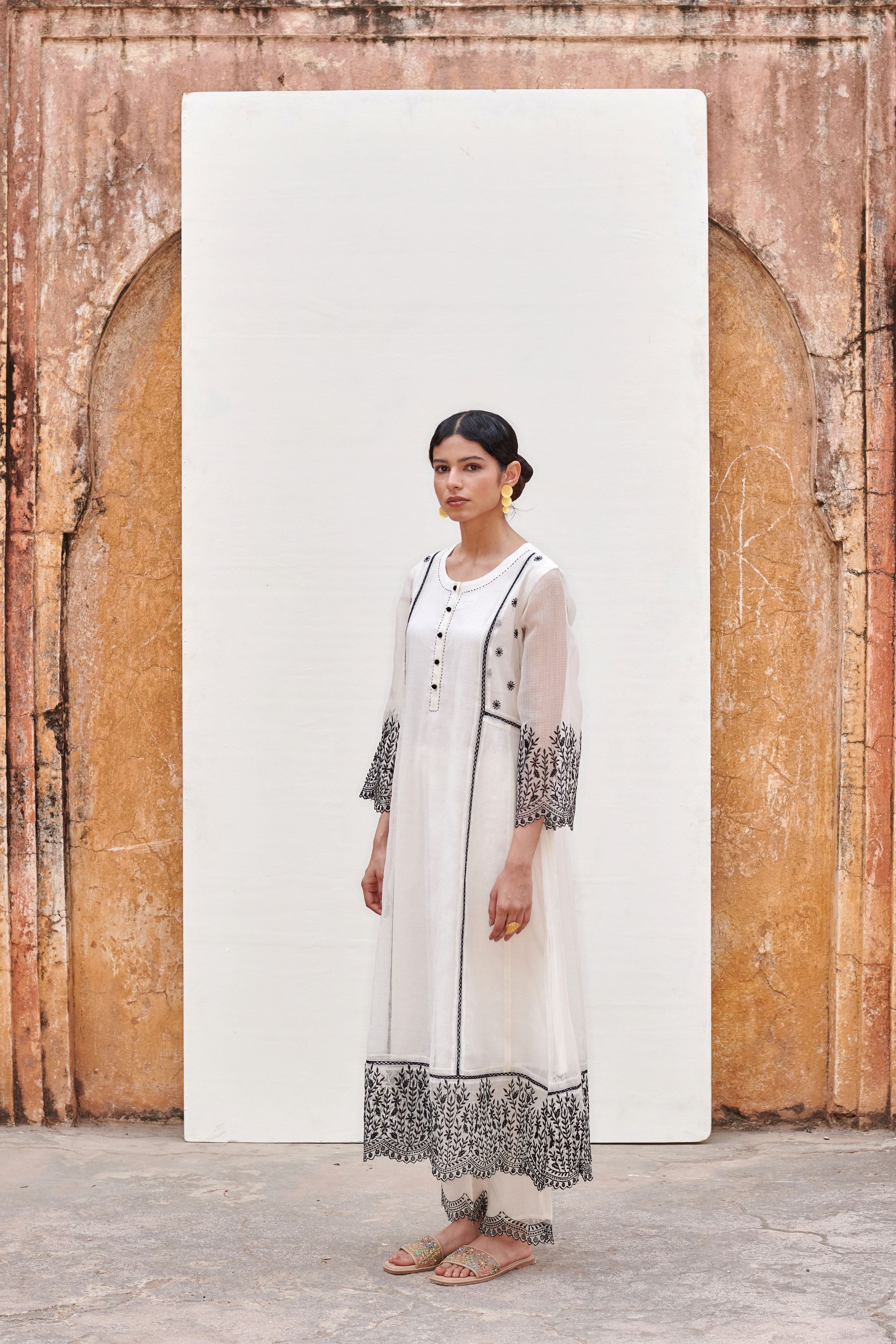 White Kurta & Dupatta Kota Doriya Pant-Cotton Round Neck Full Set For Women's