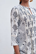 White & Black Abstarct Printed Cotton Kurta Pant Set For Women's