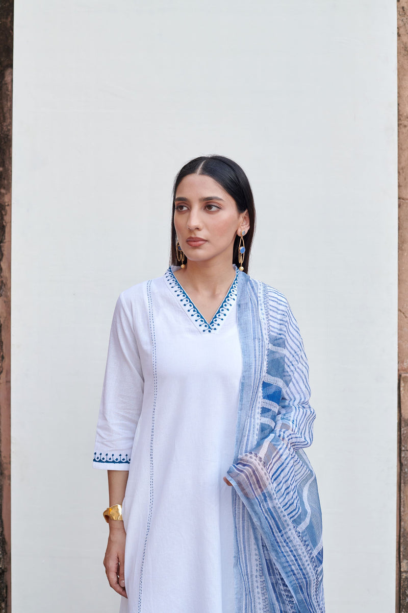 White Cotton Flex V-Neck Kurta For Women's