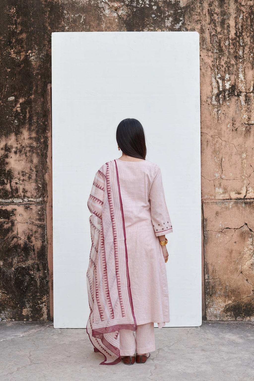 Light Pink Cotton Flax Round Neck Kurta Pant Set For Women's