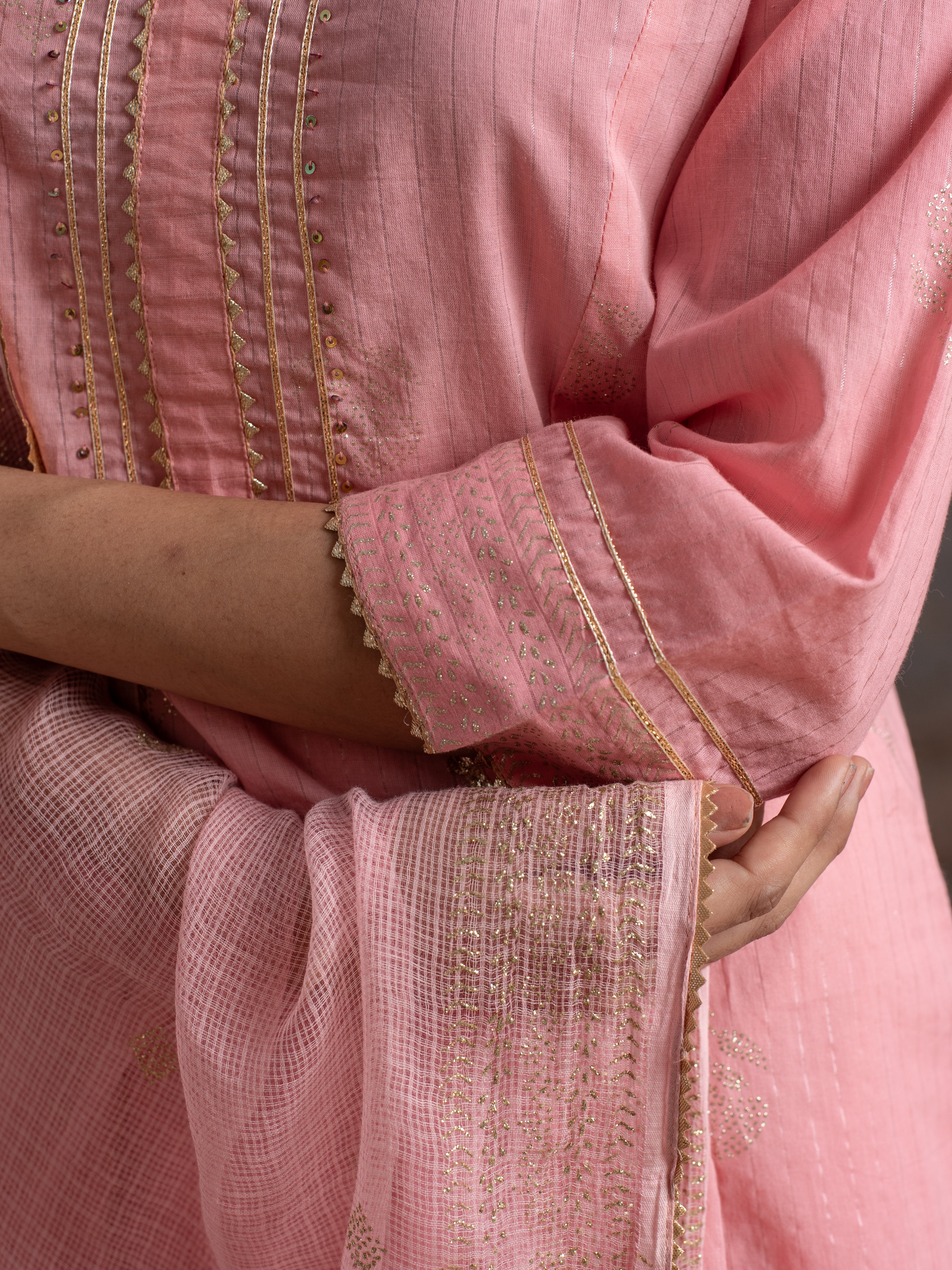 Baby pink cotton lurex round neck with kota doriya full set