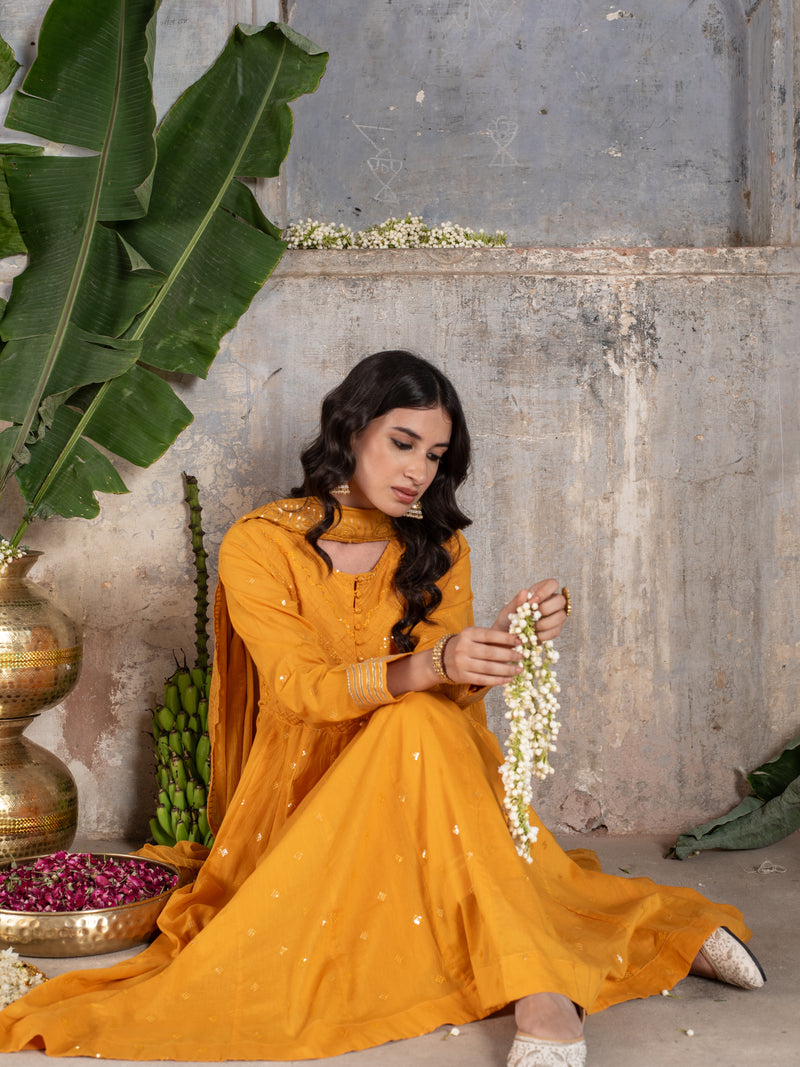 MUSTURD COTTON ROUND NECK KURTA PANT WITH KOTA DORIYA DUPATTA