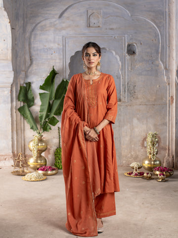 BROWN COTTON FLAX ROUND WITH V-CUT ALL OVER ROGAN GOLD KHADI WORK FULL SET