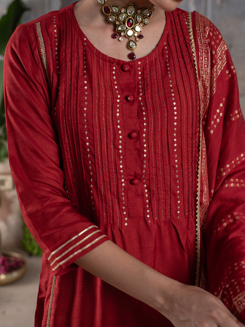 Red Dola Silk Round Neck Complete Suit Set For Women's