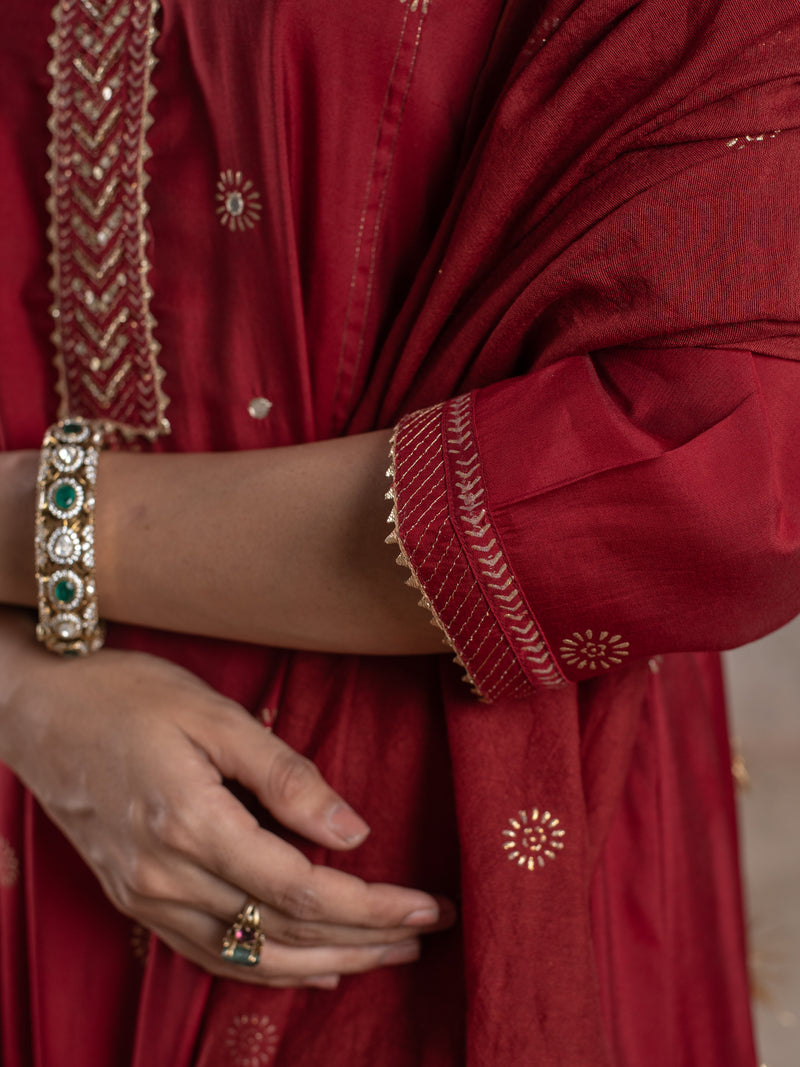 Red Chanderi Round Neck Complete Suit Set For Women's