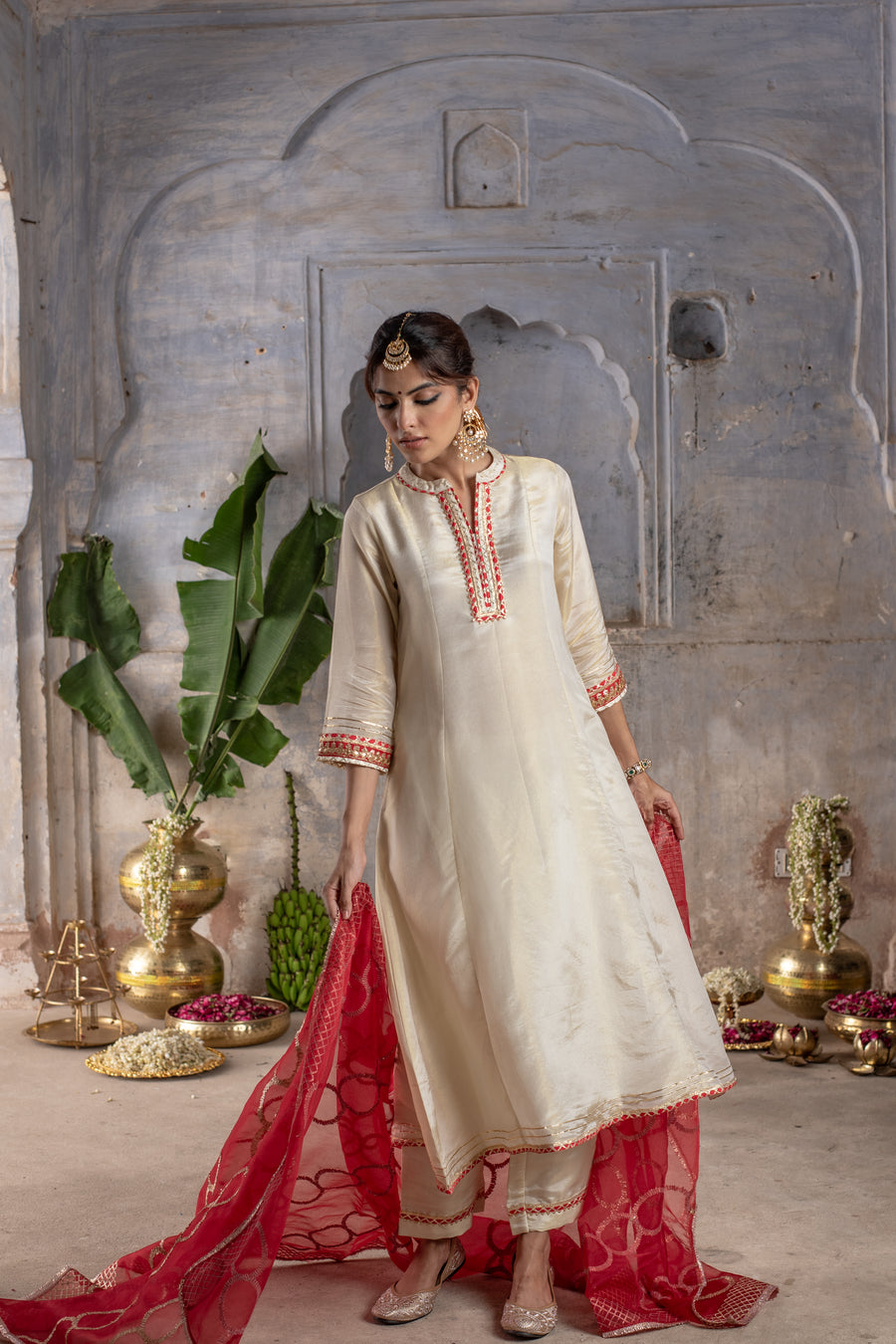 GOLD & RED TISSU SHIMMER COLLAR NECK ALL OVER WITH  GOTA WORK DUPATTA FULL SET