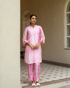 Pink Lehriya With Tie & Dye Muslin Sitting Collar With V-Neck Co-Ord Set For Women's