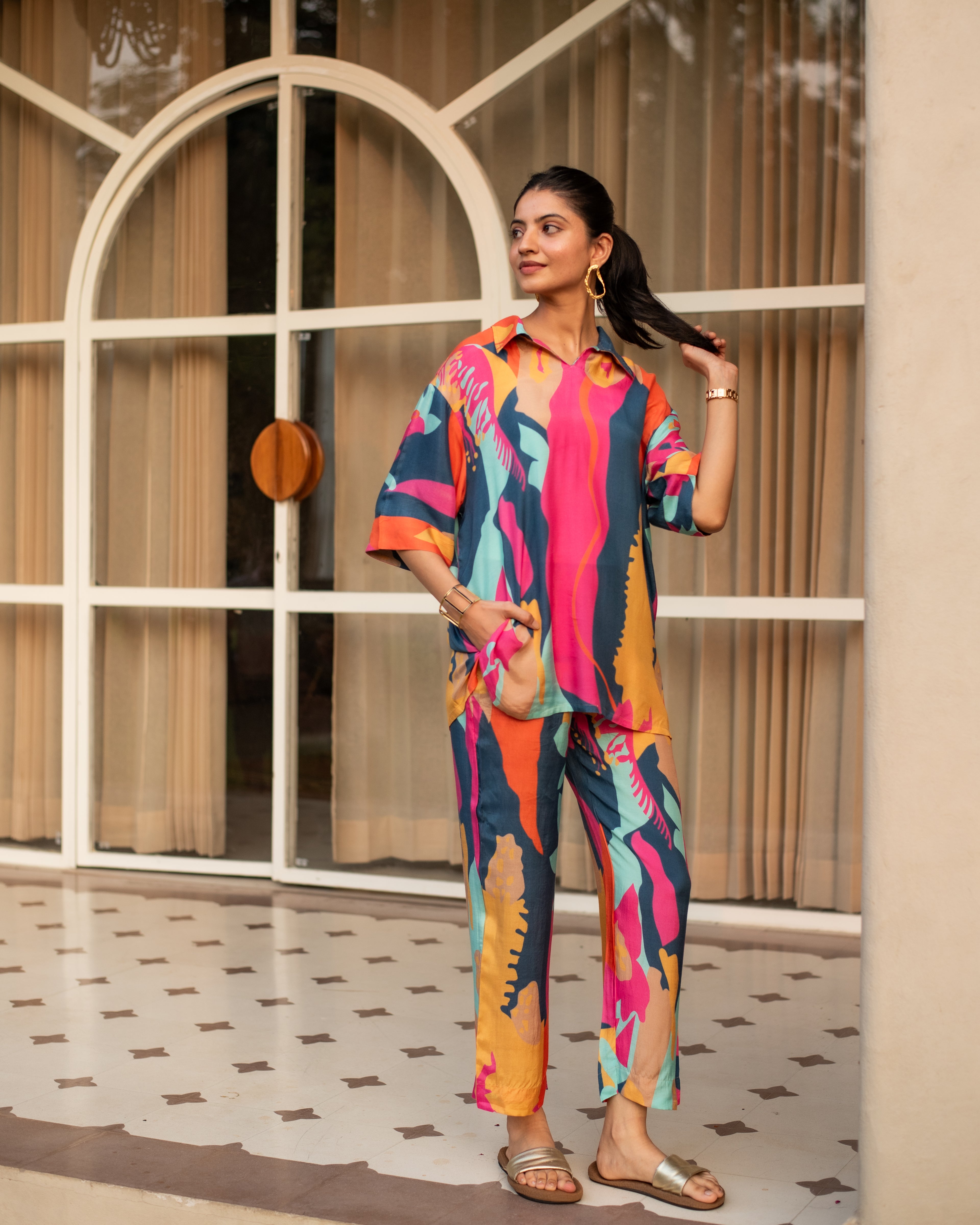 Multicolored Muslin Collar With V-Neck Co-Ord Set For Women's