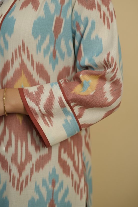 Pink Colour Thick Cotton Round Neck Ikat Chambray Print Long Jacket For Women's