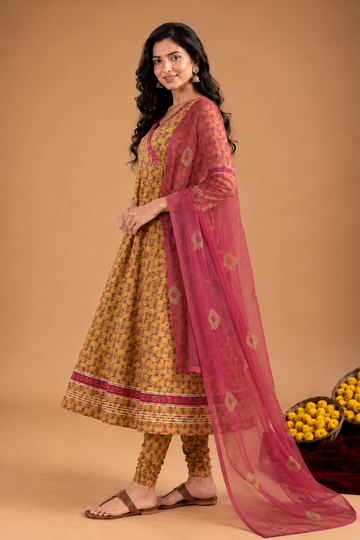 Green cotton and dupatta kota doriya Complete Suit Set