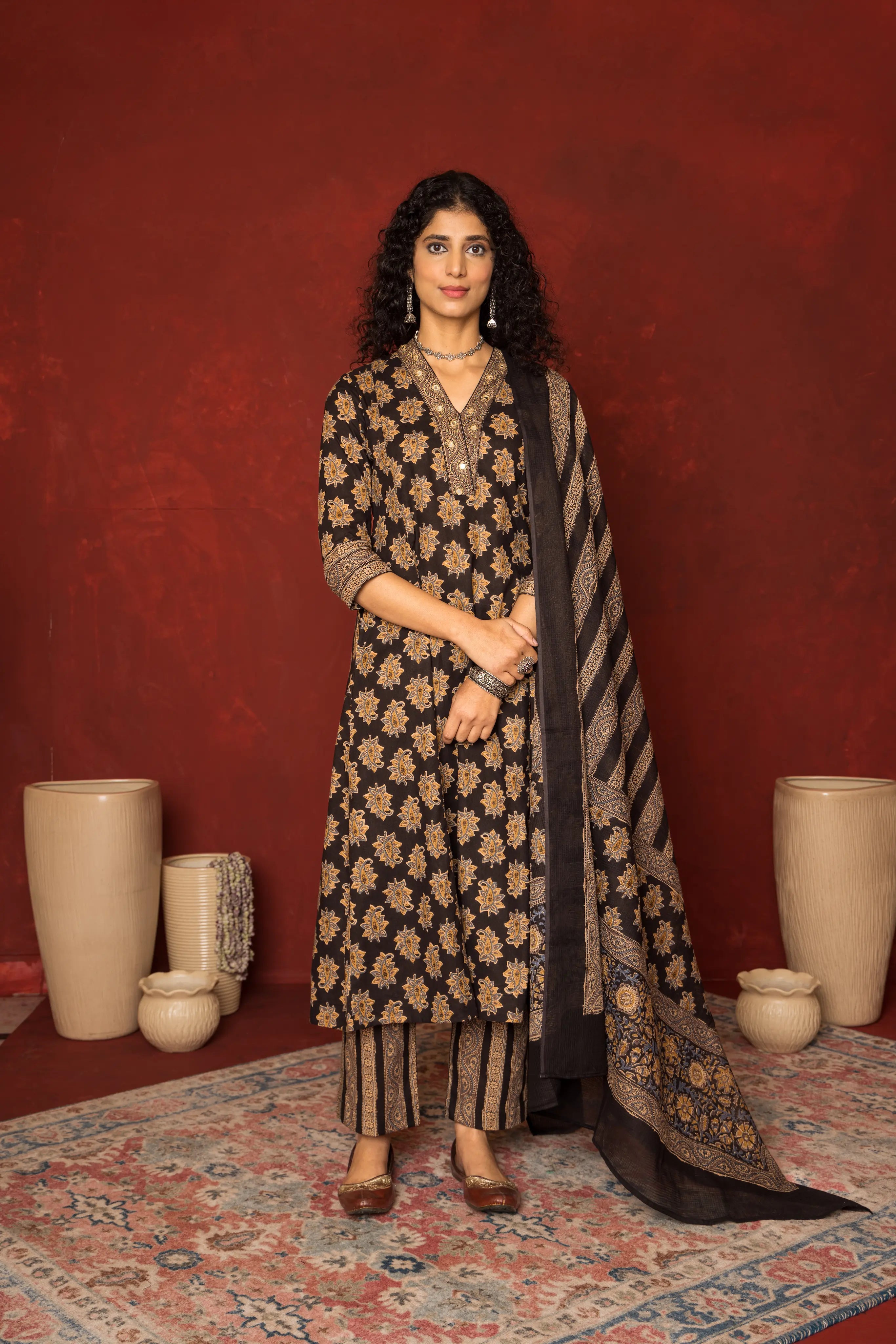 BLACK COTTON V-NECK BOOTI  PRINT MIRROR WORK ON NECK FULL SET