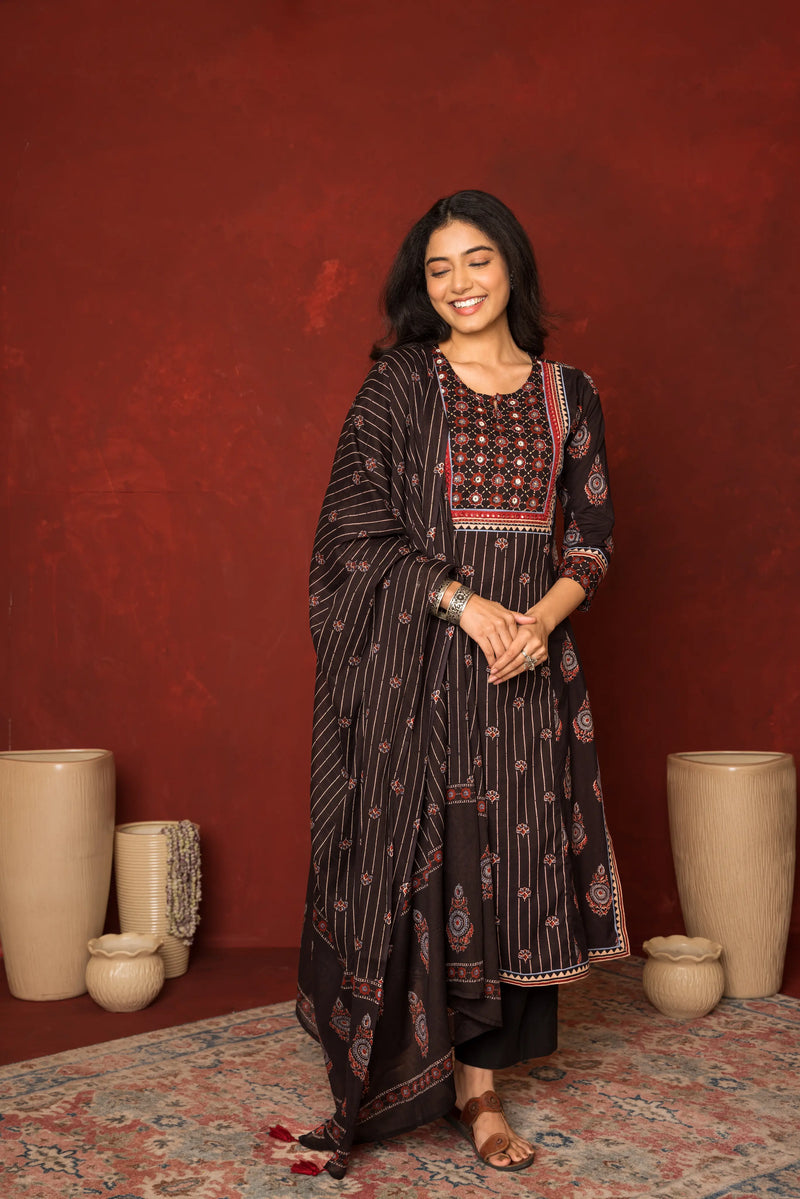 KRITIKA KURTA DUPATTA