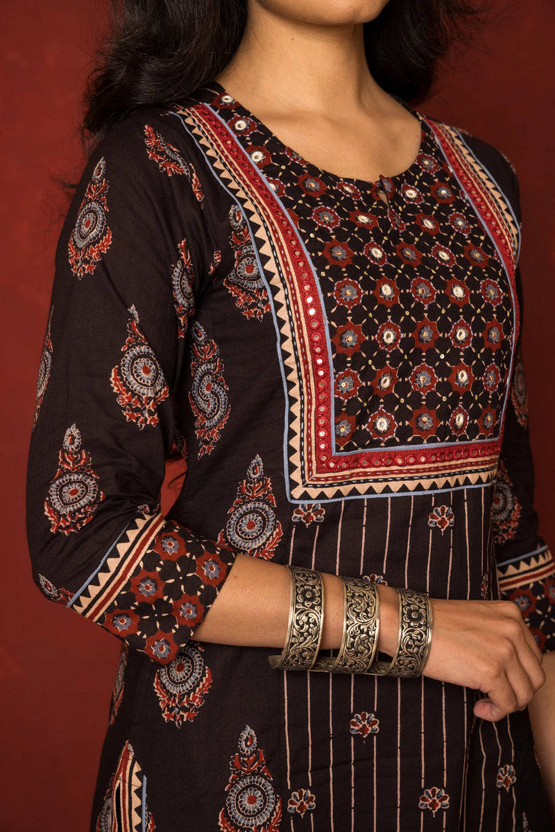 KRITIKA KURTA DUPATTA