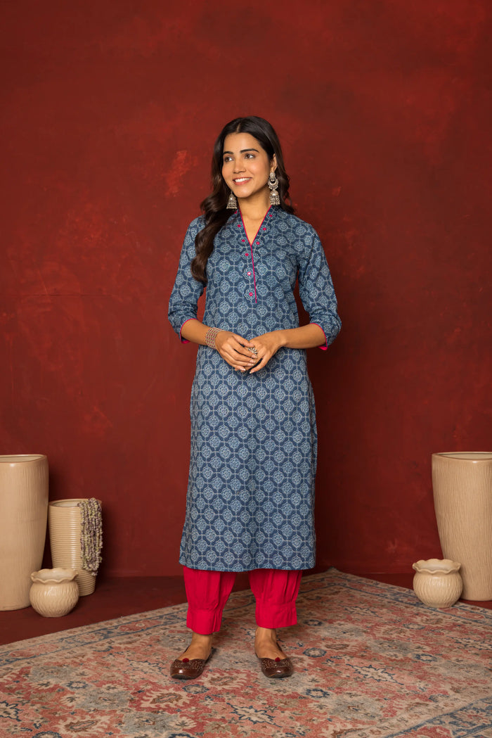 BLUE COTTON V-NECK NECKLINE HIGHLIGHTED WITH MIRROR WORK KURTA FOR WOMEN'S