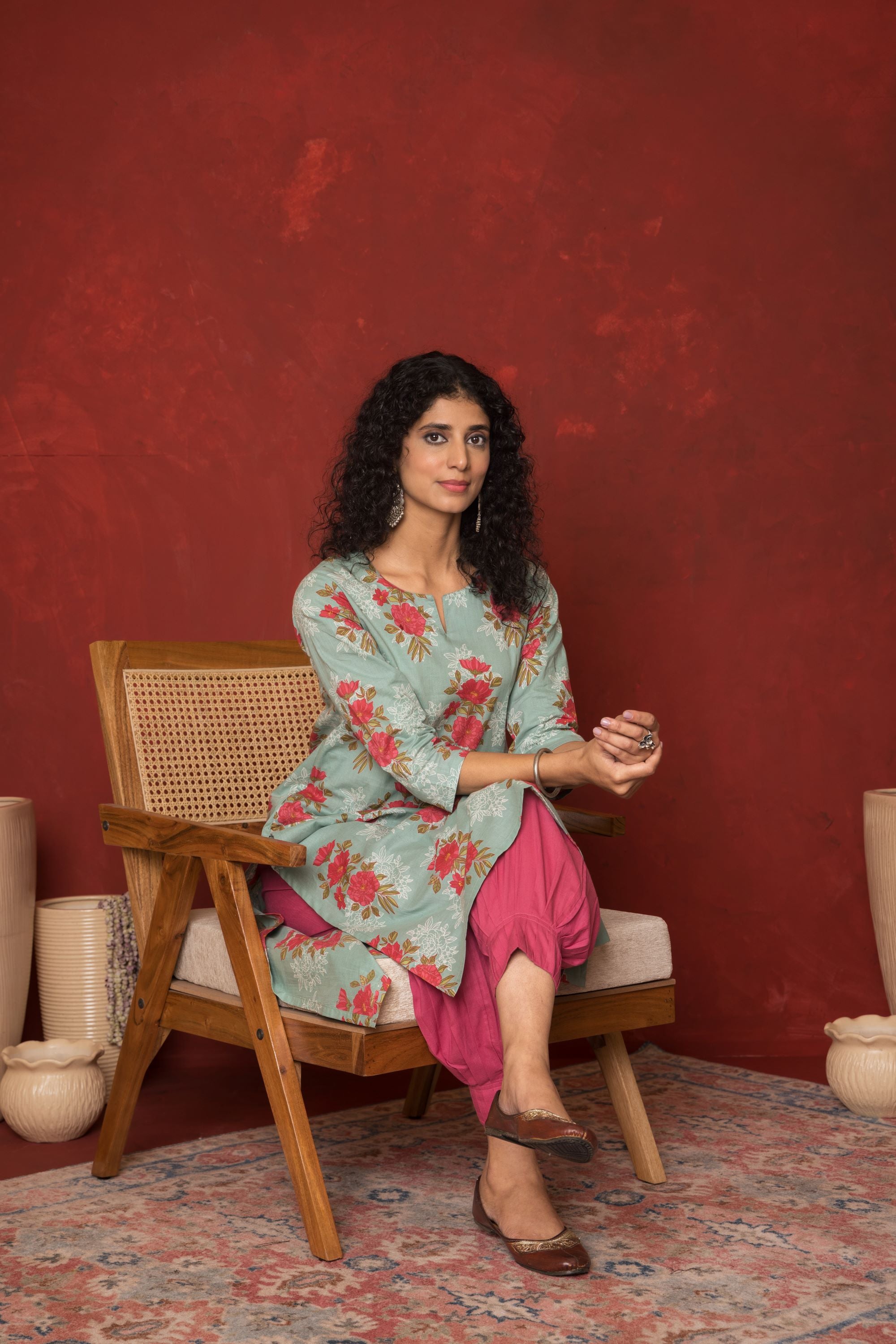 Aqlie Blue Cotton Round Neck Kurta For Women's