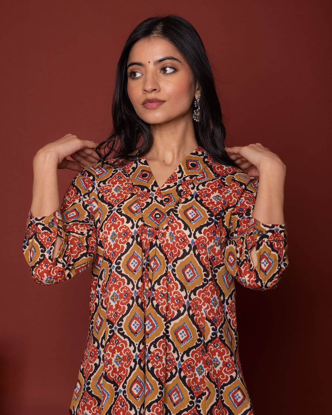 Multicolored Cotton V-Neck Kurta For Women's
