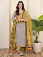 Grey Cotton Round With V Neck Complete Suit Set For Women's