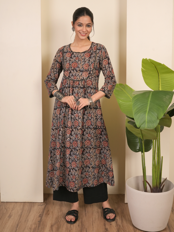 Black Cotton Kalamkari Round Neck Kurta For Women's
