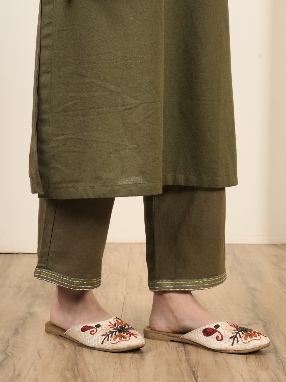Army Green Cotton Flax Aari Embroidered Kurta Pant