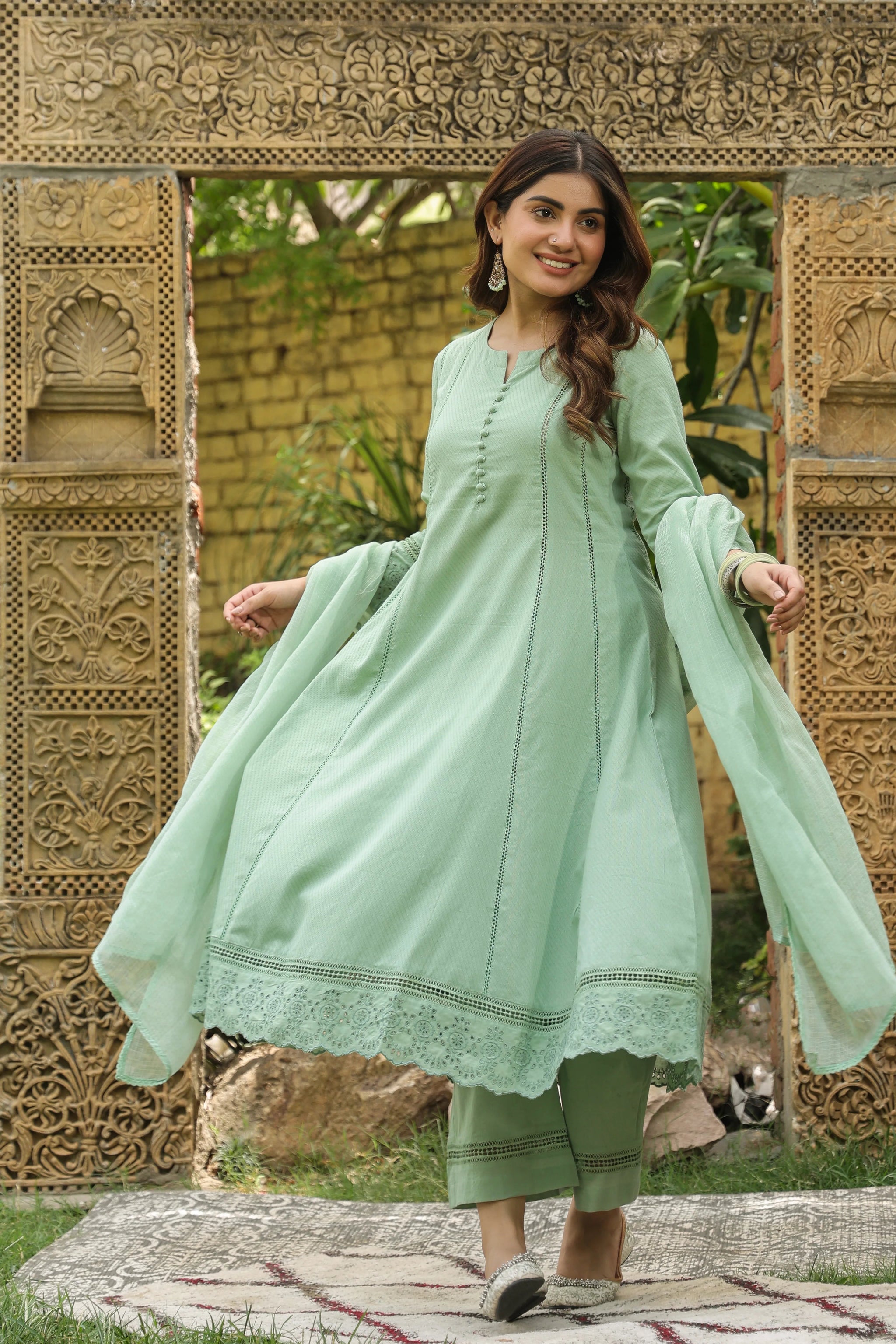 Anika Kurta Pant With Dupatta Vari 